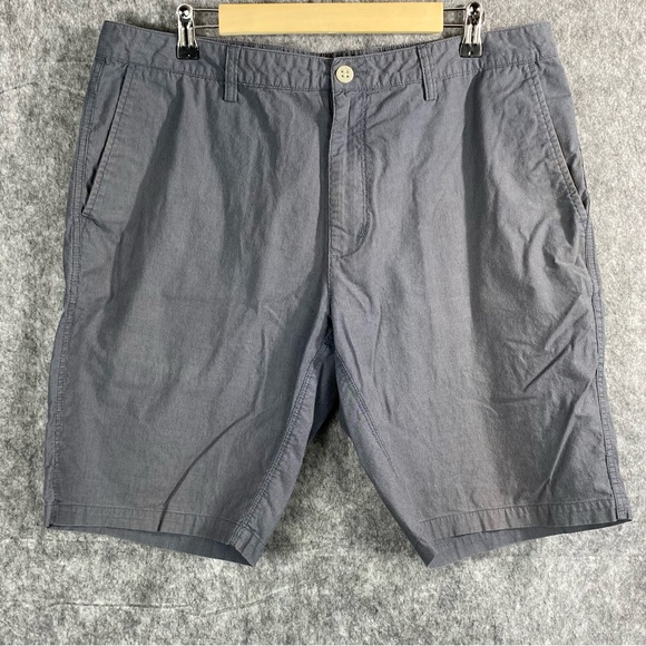 LinkSoul Mens Dark/Light Gray Small Stripe Flat Front Performance Shorts Size 36 - Picture 1 of 12